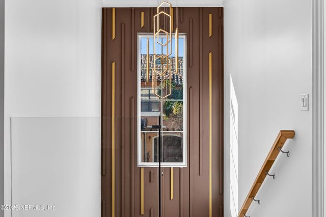 8865 LA TERRAZZA Place, Jacksonville, FL 32217