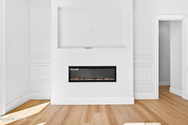 8865 LA TERRAZZA Place, Jacksonville, FL 32217