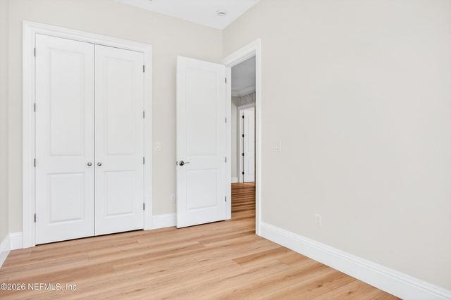 8865 LA TERRAZZA Place, Jacksonville, FL 32217