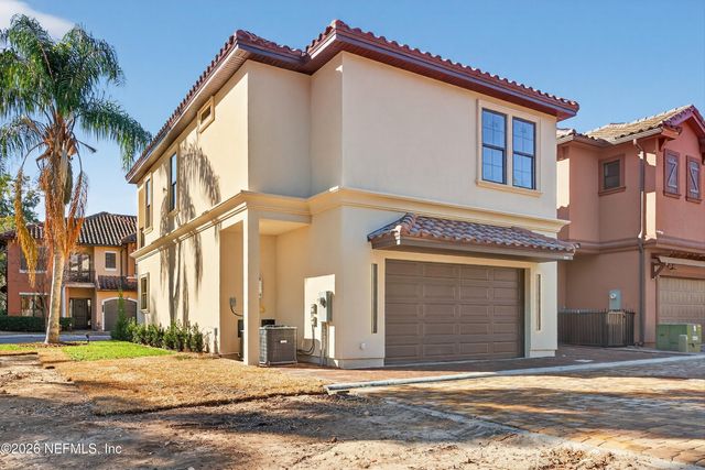 8865 LA TERRAZZA Place, Jacksonville, FL 32217