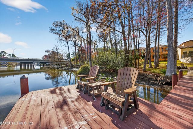 8865 LA TERRAZZA Place, Jacksonville, FL 32217