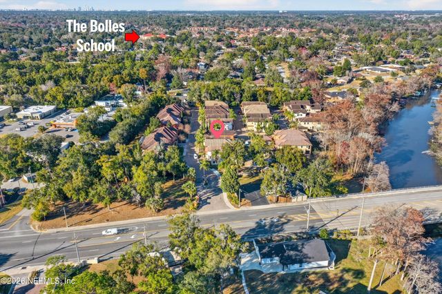 8865 LA TERRAZZA Place, Jacksonville, FL 32217