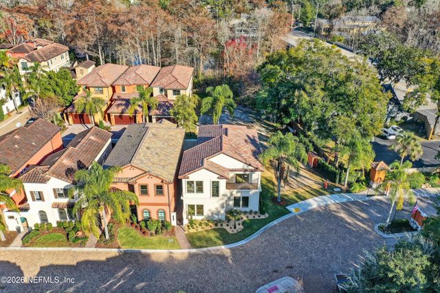 8865 LA TERRAZZA Place, Jacksonville, FL 32217