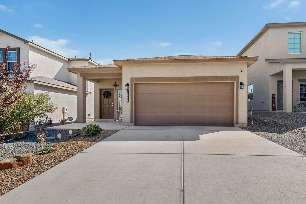 10736 ASPIRATION Lane SW, Albuquerque, NM 87121