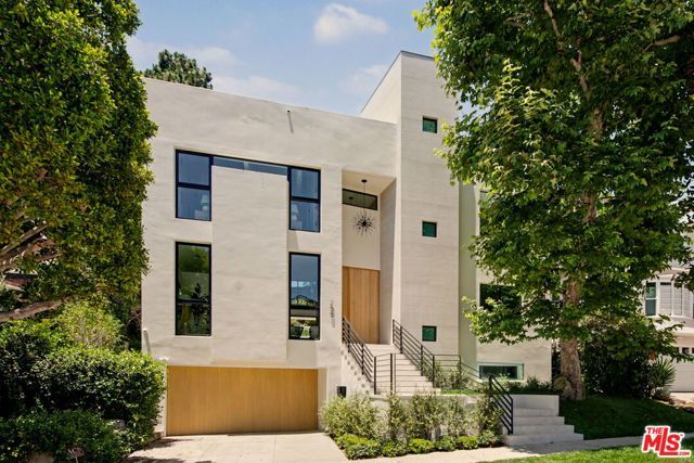 255 S Bentley Avenue, Los Angeles, CA 90049