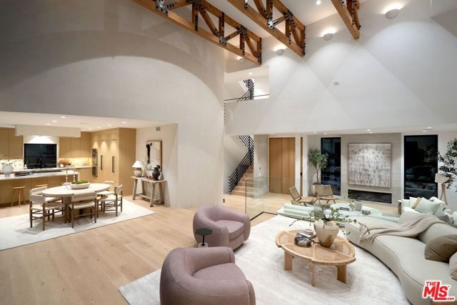 255 S Bentley Avenue, Los Angeles, CA 90049