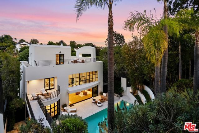 255 S Bentley Avenue, Los Angeles, CA 90049
