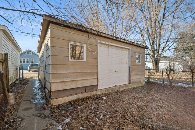 10214 S La Salle Street, Chicago, IL 60628