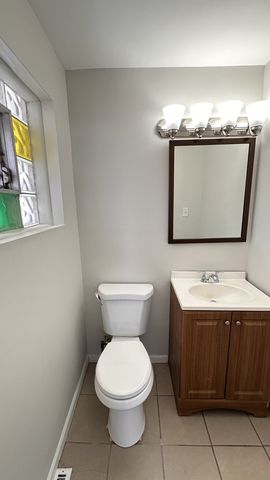 10214 S La Salle Street, Chicago, IL 60628