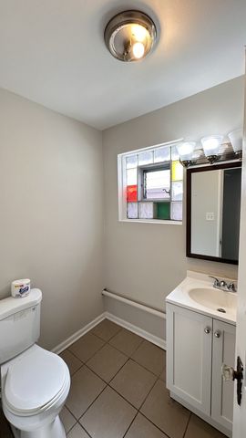 10214 S La Salle Street, Chicago, IL 60628
