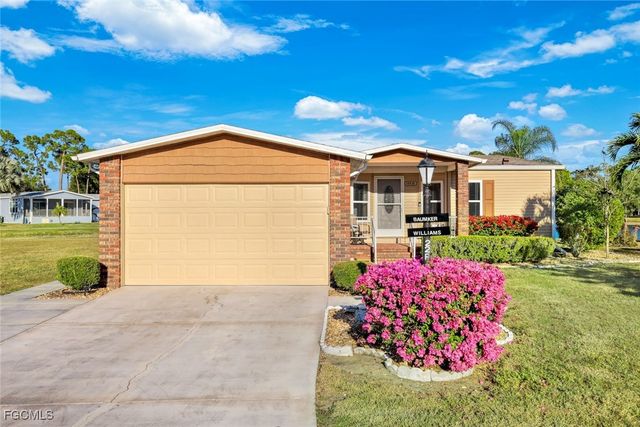 19616 Eagle Trace CT, North Fort Myers, FL 33903