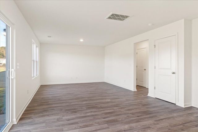 925 Kinnerton Trail, Spartanburg, SC 29301
