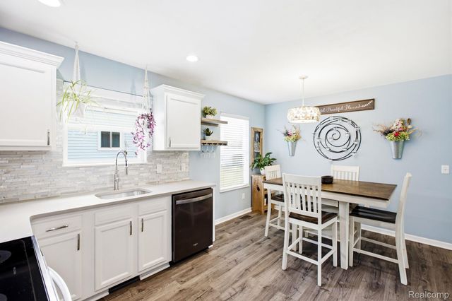 2504 John L Street, Port Huron, MI 48060