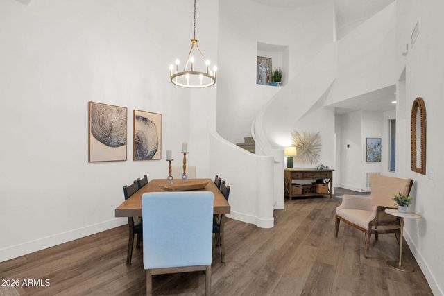 15240 N CLUBGATE Drive 111, Scottsdale, AZ 85254