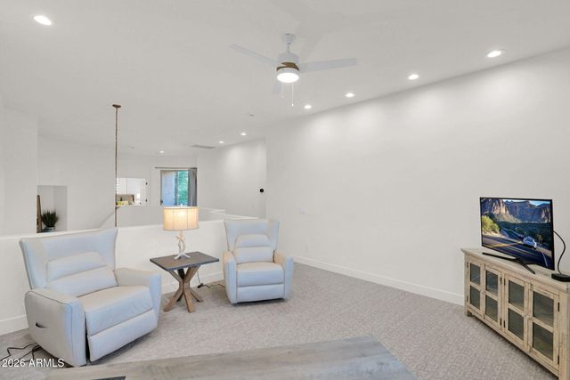 15240 N CLUBGATE Drive 111, Scottsdale, AZ 85254