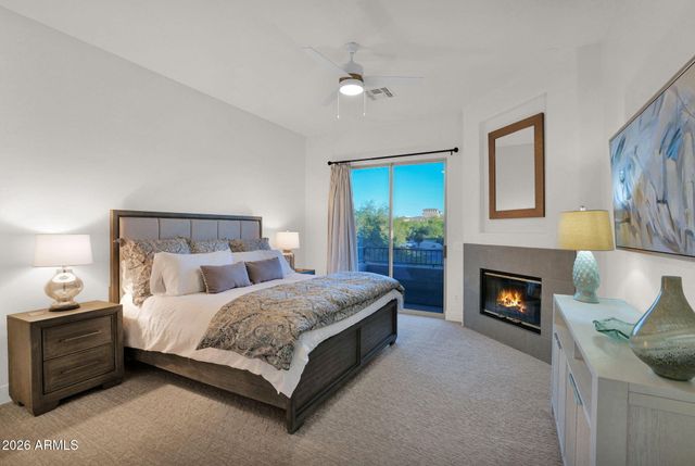 15240 N CLUBGATE Drive 111, Scottsdale, AZ 85254