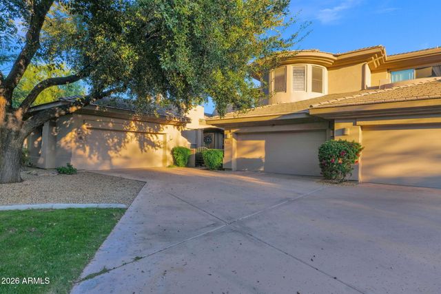 15240 N CLUBGATE Drive 111, Scottsdale, AZ 85254