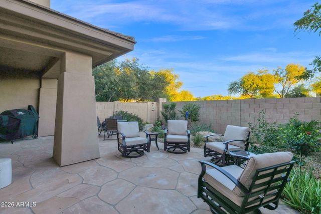 15240 N CLUBGATE Drive 111, Scottsdale, AZ 85254