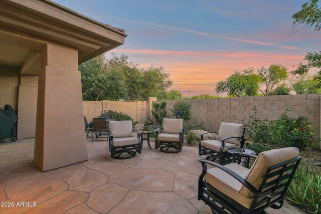 15240 N CLUBGATE Drive 111, Scottsdale, AZ 85254