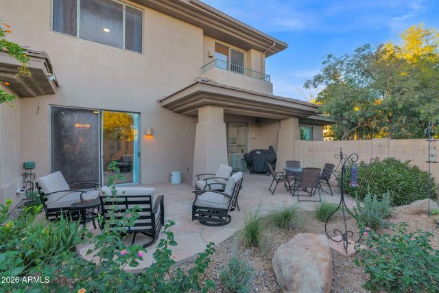 15240 N CLUBGATE Drive 111, Scottsdale, AZ 85254