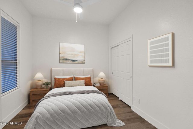 15240 N CLUBGATE Drive 111, Scottsdale, AZ 85254