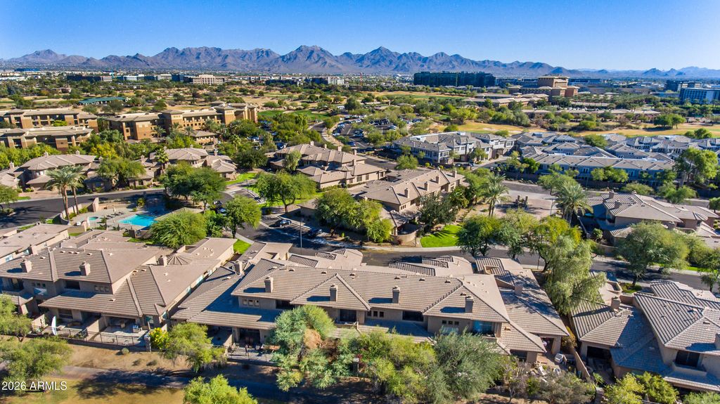 15240 N CLUBGATE Drive 111, Scottsdale, AZ 85254