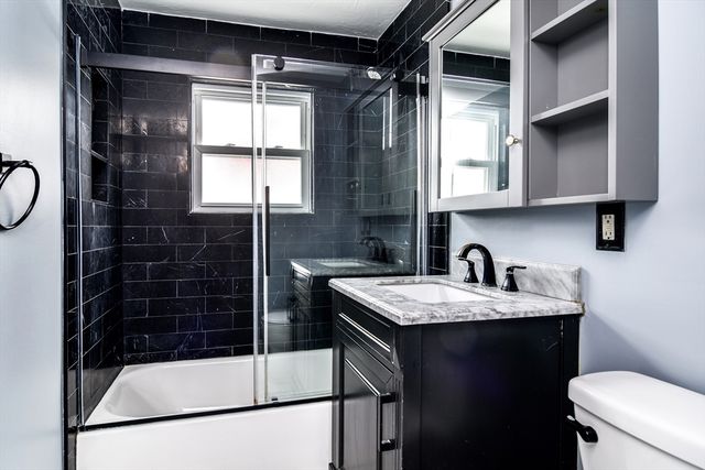 30 Franklin St, Marlborough, MA 01752