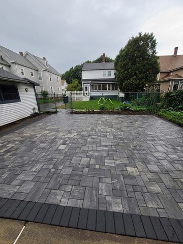 30 Franklin St, Marlborough, MA 01752