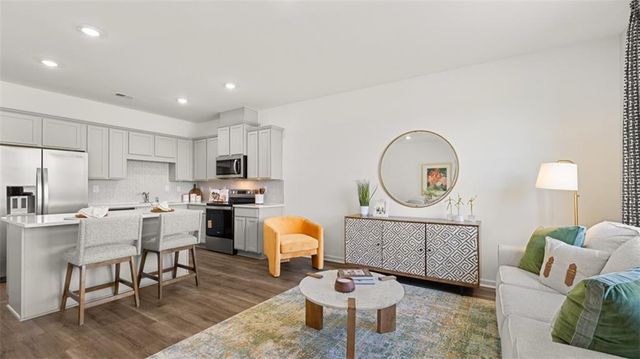 121 Kenmore Circle, Perry, GA 31069