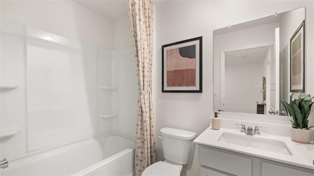 121 Kenmore Circle, Perry, GA 31069