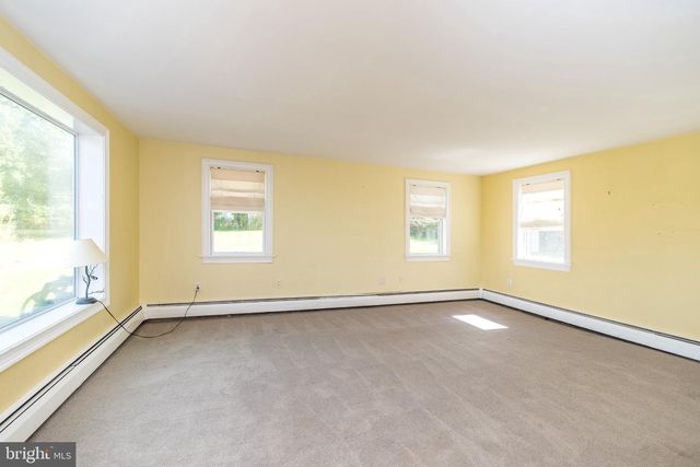 907 CHURCH RD, Hatfield, PA 19440