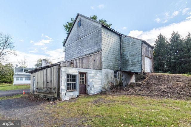 907 CHURCH RD, Hatfield, PA 19440