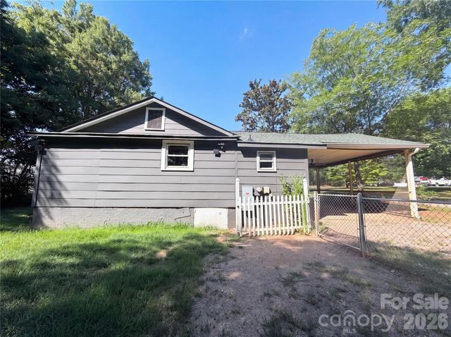 164 E Waterlynn Road, Mooresville, NC 28117