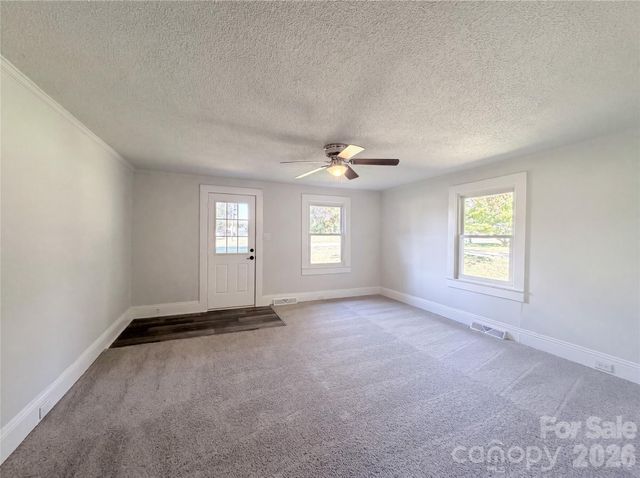 164 E Waterlynn Road, Mooresville, NC 28117