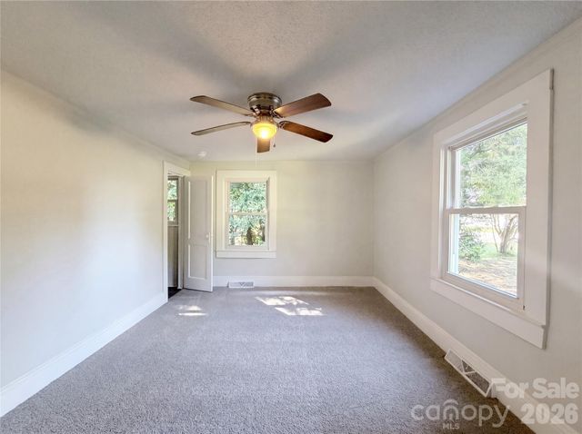 164 E Waterlynn Road, Mooresville, NC 28117