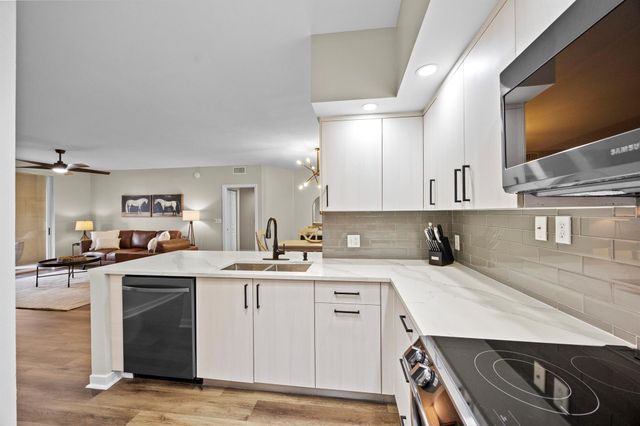 11790 Saint Andrews Place 202, Wellington, FL 33414