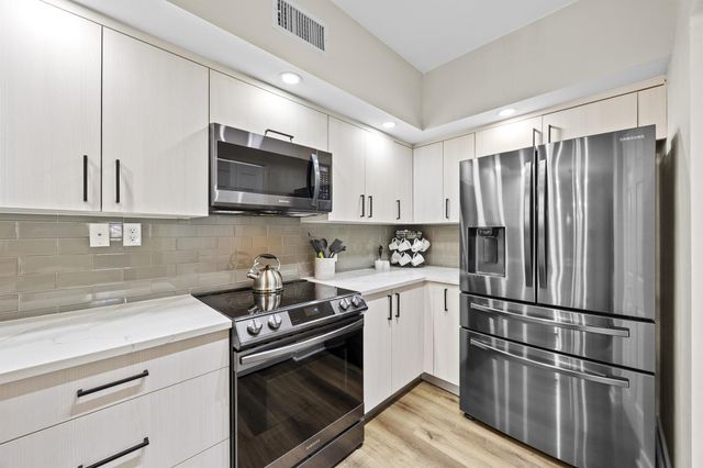 11790 Saint Andrews Place 202, Wellington, FL 33414