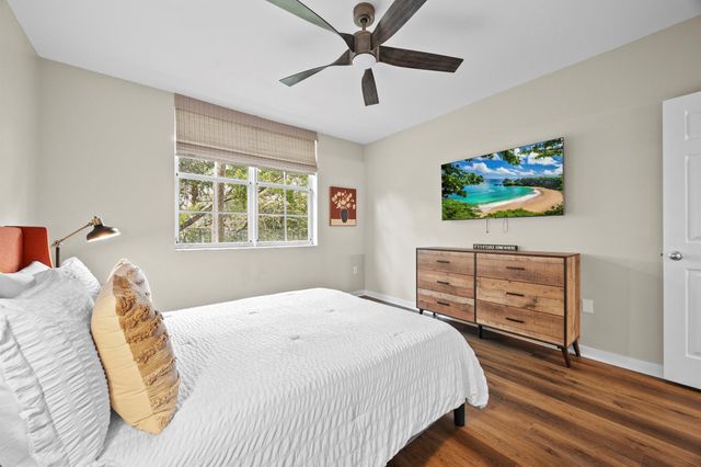 11790 Saint Andrews Place 202, Wellington, FL 33414