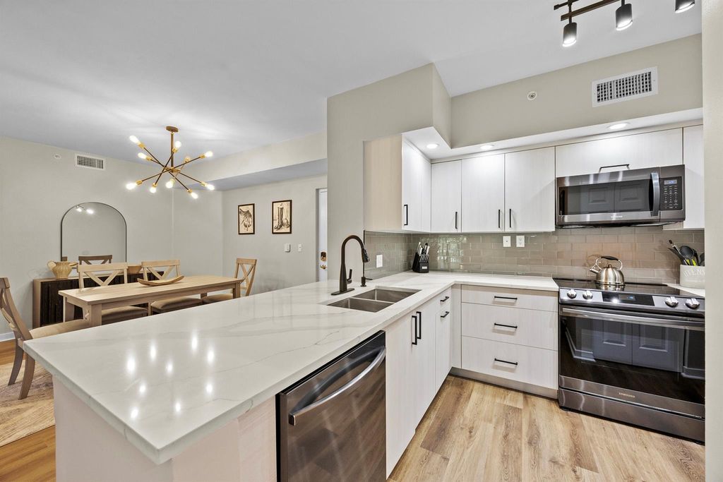 11790 Saint Andrews Place 202, Wellington, FL 33414