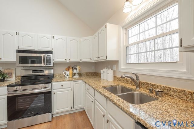 518 Fords Rd, Goochland, VA 23103