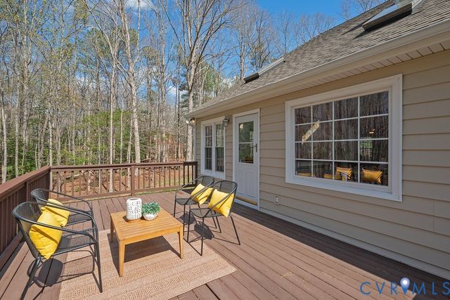 518 Fords Rd, Goochland, VA 23103