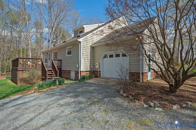 518 Fords Rd, Goochland, VA 23103