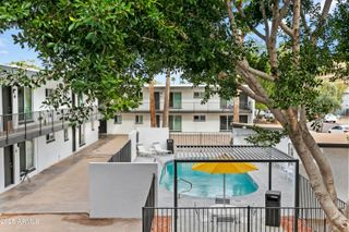 2014 W BERRIDGE Lane, Phoenix, AZ 85015