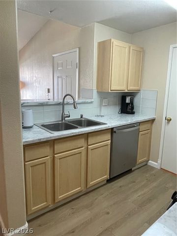 950 Seven Hills Drive 123, Henderson, NV 89052