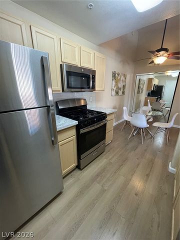 950 Seven Hills Drive 123, Henderson, NV 89052