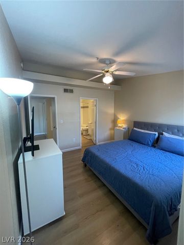 950 Seven Hills Drive 123, Henderson, NV 89052