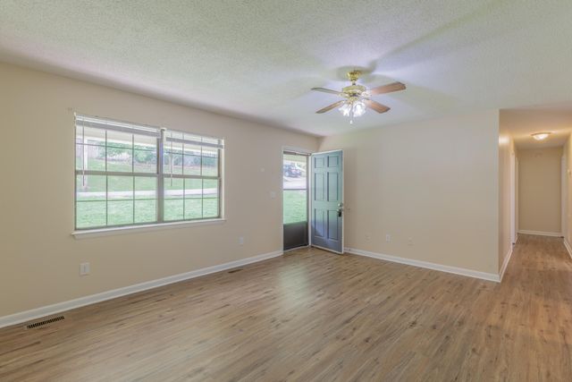 403 Missionary Avenue, Rossville, GA 30741