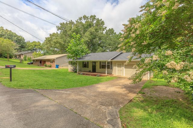 403 Missionary Avenue, Rossville, GA 30741