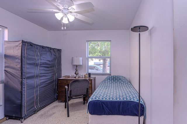 429 Summa Street, West Palm Beach, FL 33405