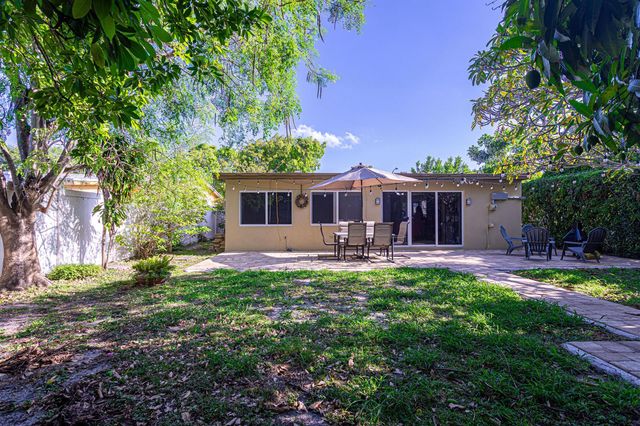 429 Summa Street, West Palm Beach, FL 33405